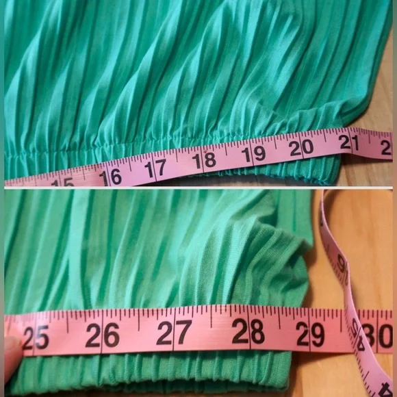 Green Pleated Women's Top - Picture 5 of 8